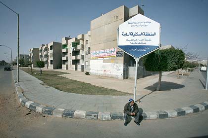 Wohnkomplex in Sadat City: In keiner Stadt der Welt drngen sich so viele Menschen auf so wenig Raum wie in Kairo